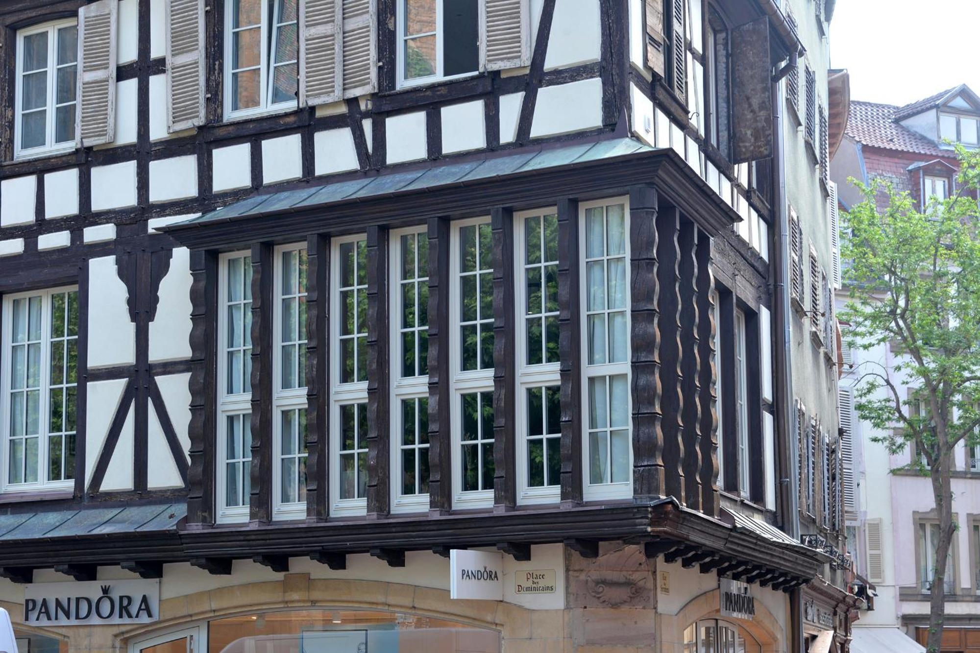 Suite Le Splendide Du Centre Historique Avec Climatisation Colmar Luaran gambar